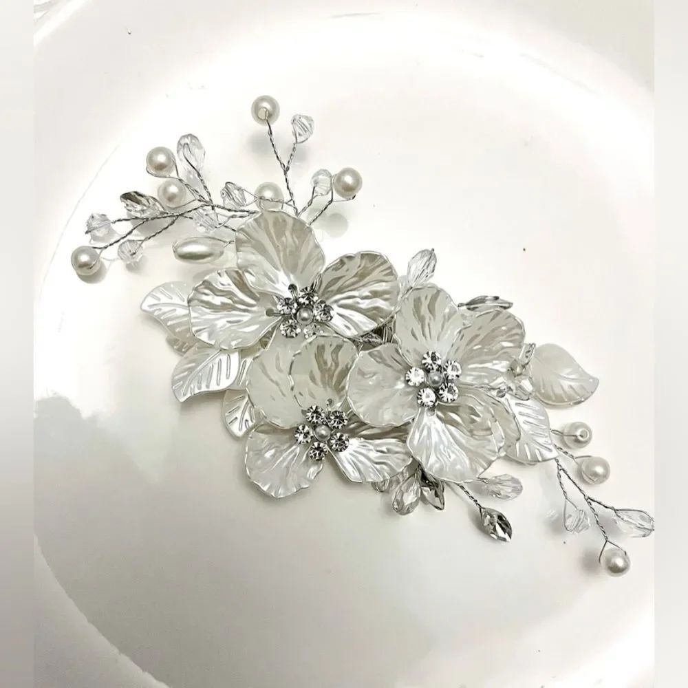 Elegant Floral Hair Accessory K35
